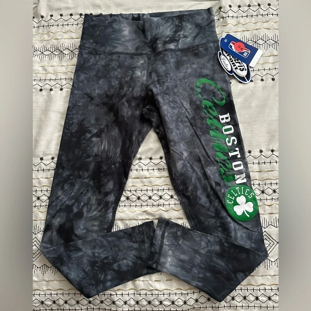 Boston Celtics Burst Tie-Dye Leggings